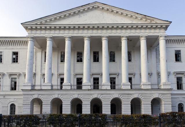 白宮——灰白砂巖工程案例