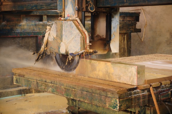 紅外線自動(dòng)化板材切邊機(jī)