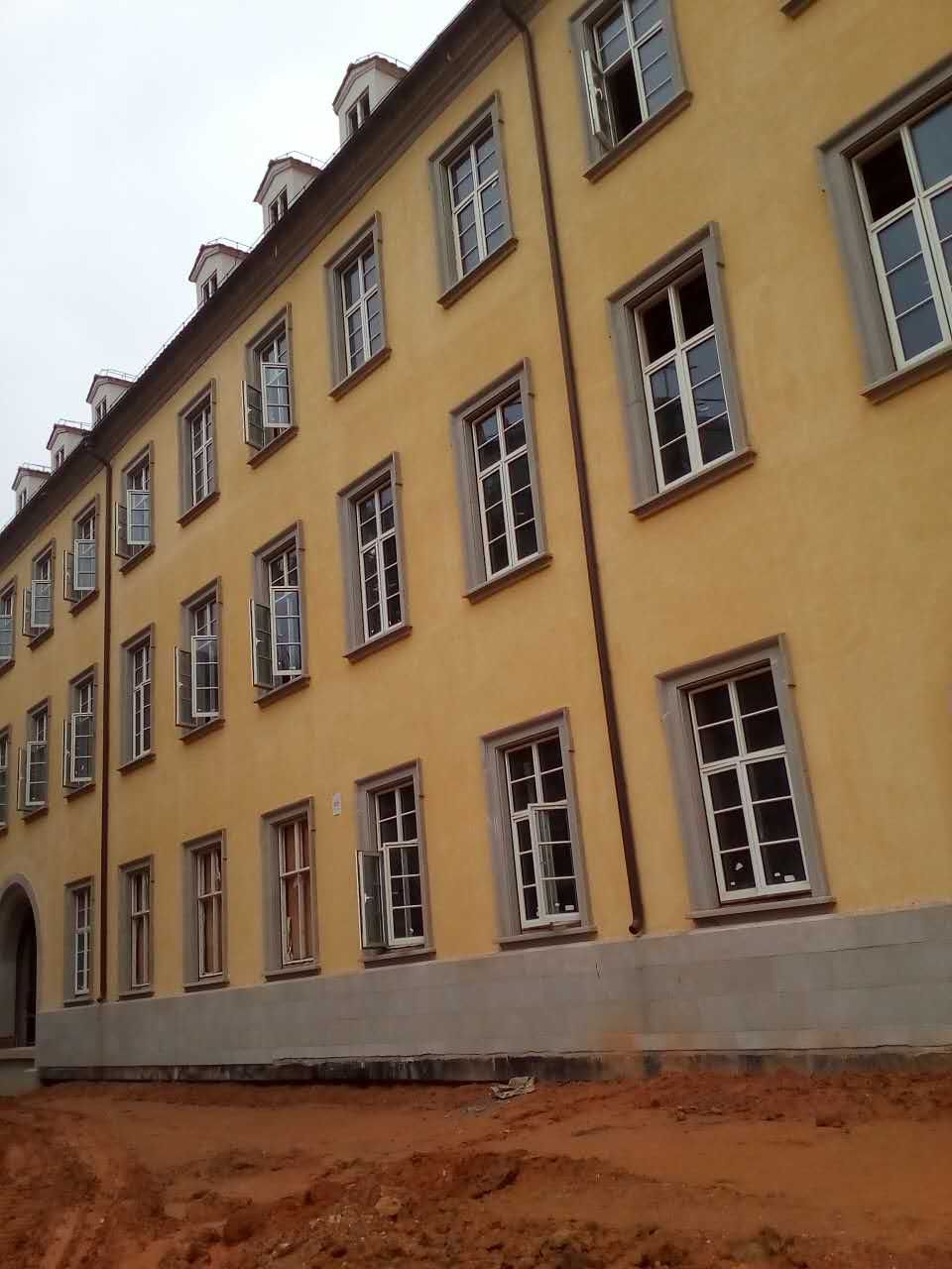 華為松山湖研發(fā)中心