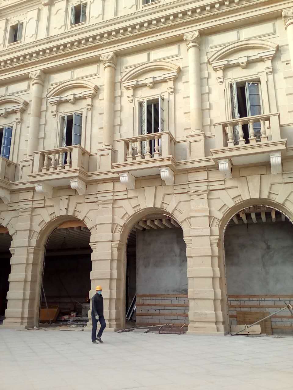 華為東莞松山湖研發(fā)中心項(xiàng)目砂巖實(shí)拍