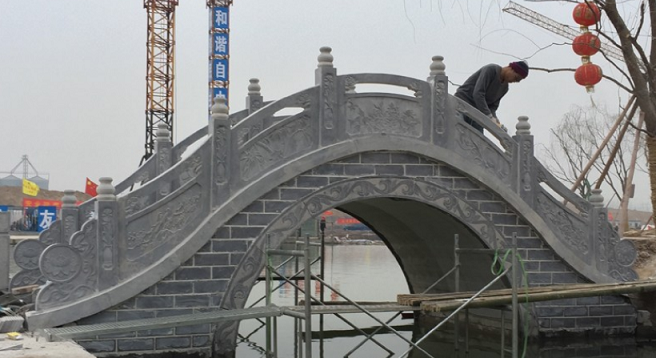 匯豐石業(yè)青石砂巖雕刻欄桿