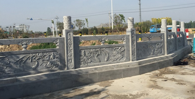 匯豐石業(yè)青石砂巖雕刻欄桿