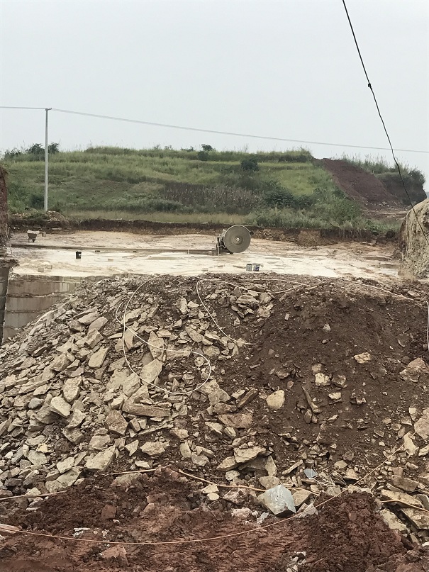 匯豐米黃砂巖礦山