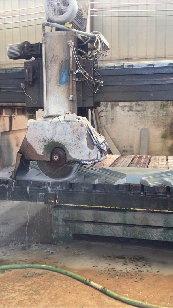 石材紅外線切割圖片