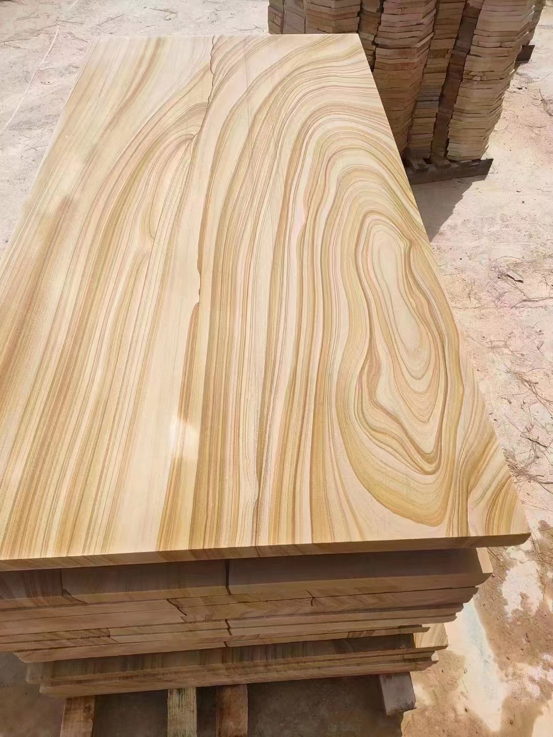 匯豐石業(yè)黃木紋砂巖