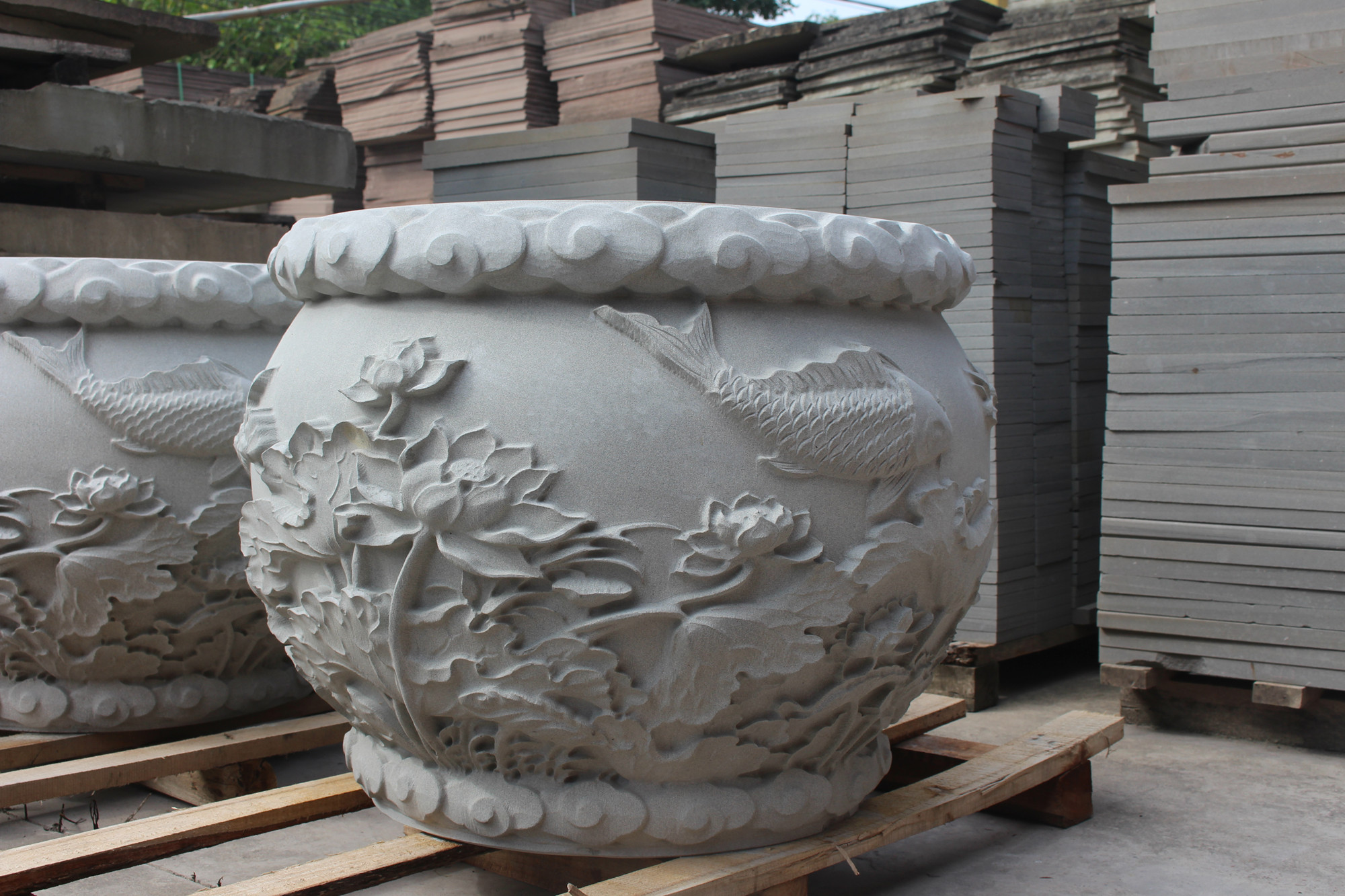 青石風(fēng)水魚(yú)缸